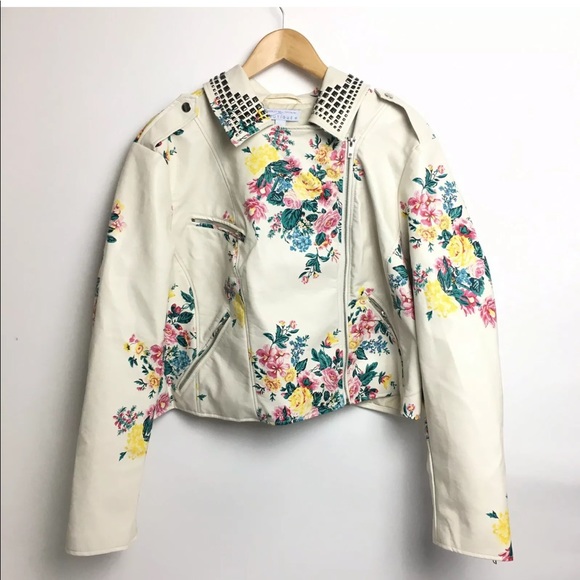 Sold - Picture 1 of 4